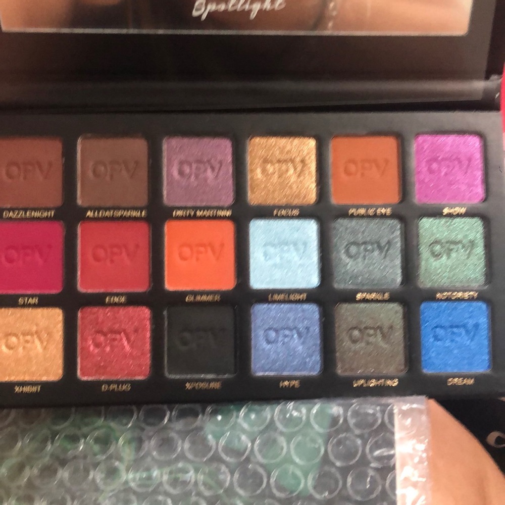 Opvbeauty spotlight eyeshadow palette